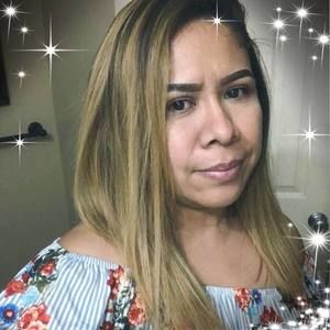 Meet your Posher, Lorena